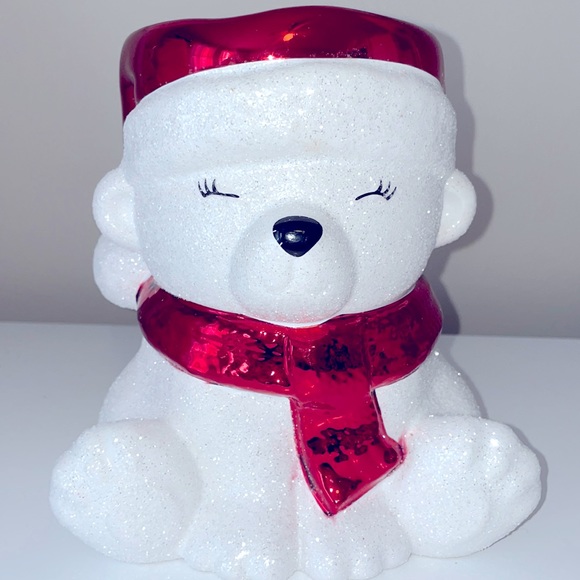 Bath & Body Works Holiday Bath Body Works Polar Bear 3 Wick Candle